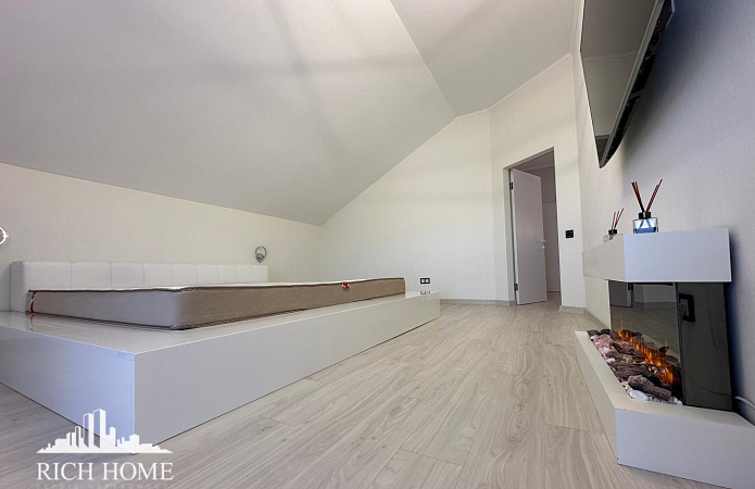 будинок 200 м², Зоряна , с.Підгірці будинок 200 м², Зоряна , с.Підгірці