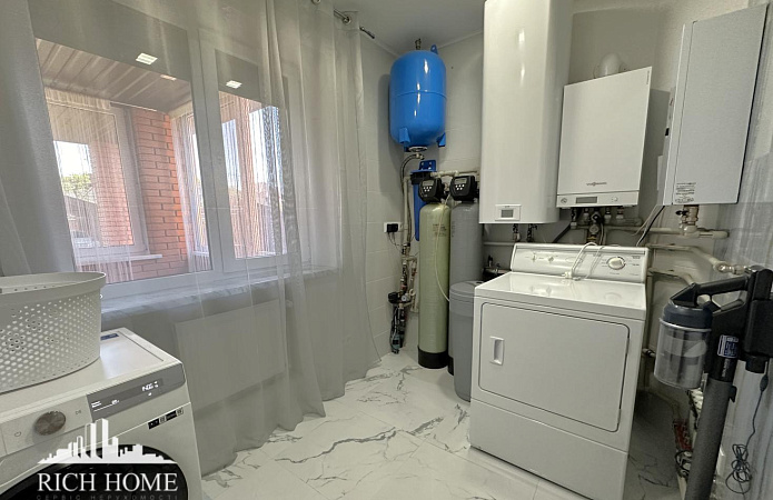 будинок 200 м², Зоряна , с.Підгірці будинок 200 м², Зоряна , с.Підгірці