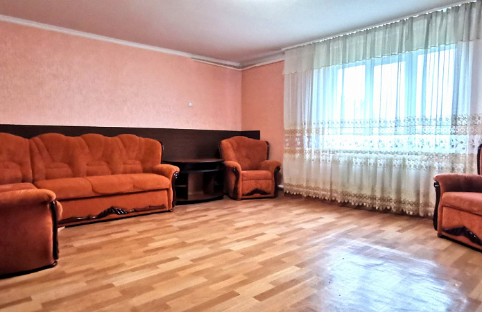 Великий будинок з ділянкою у Великій Димерці, 153 кв.м., дві свердловини Великий будинок з ділянкою у Великій Димерці, 153 кв.м., дві свердловини