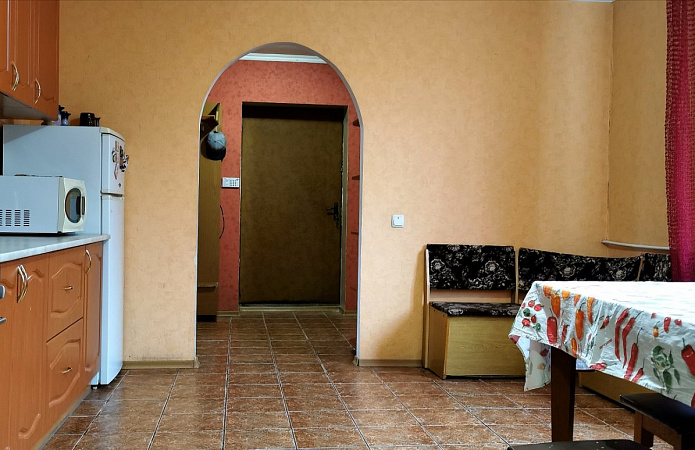 Великий будинок з ділянкою у Великій Димерці, 153 кв.м., дві свердловини Великий будинок з ділянкою у Великій Димерці, 153 кв.м., дві свердловини