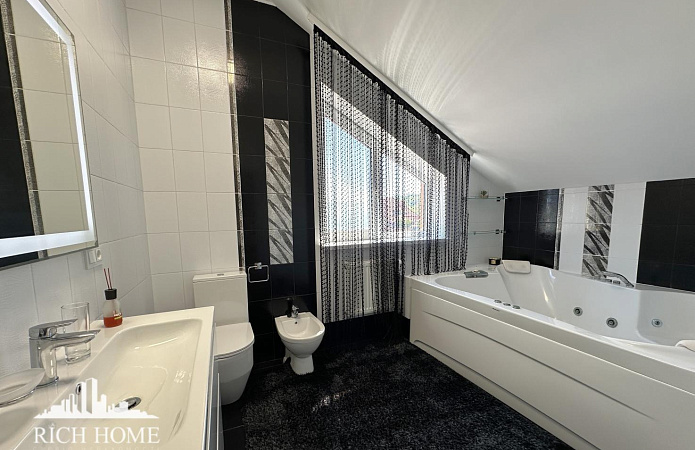 будинок 200 м², Зоряна , с.Підгірці будинок 200 м², Зоряна , с.Підгірці