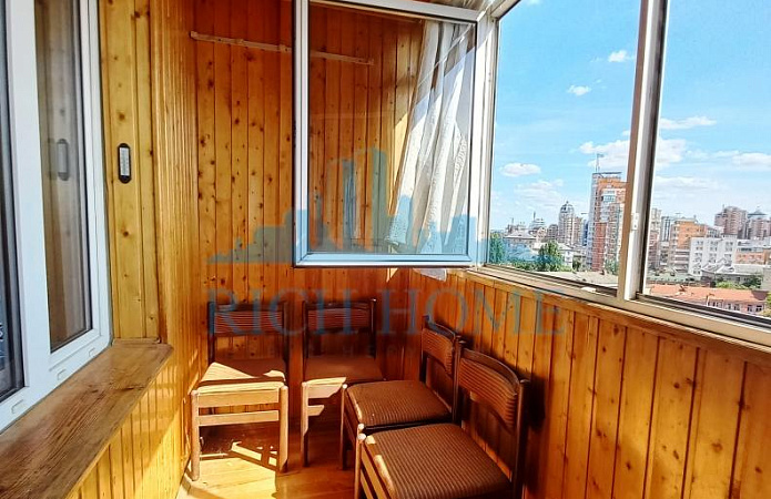 2-кім. квартира, вул. Панаса Мирного, 11, Київ 2-кім. квартира, вул. Панаса Мирного, 11, Київ